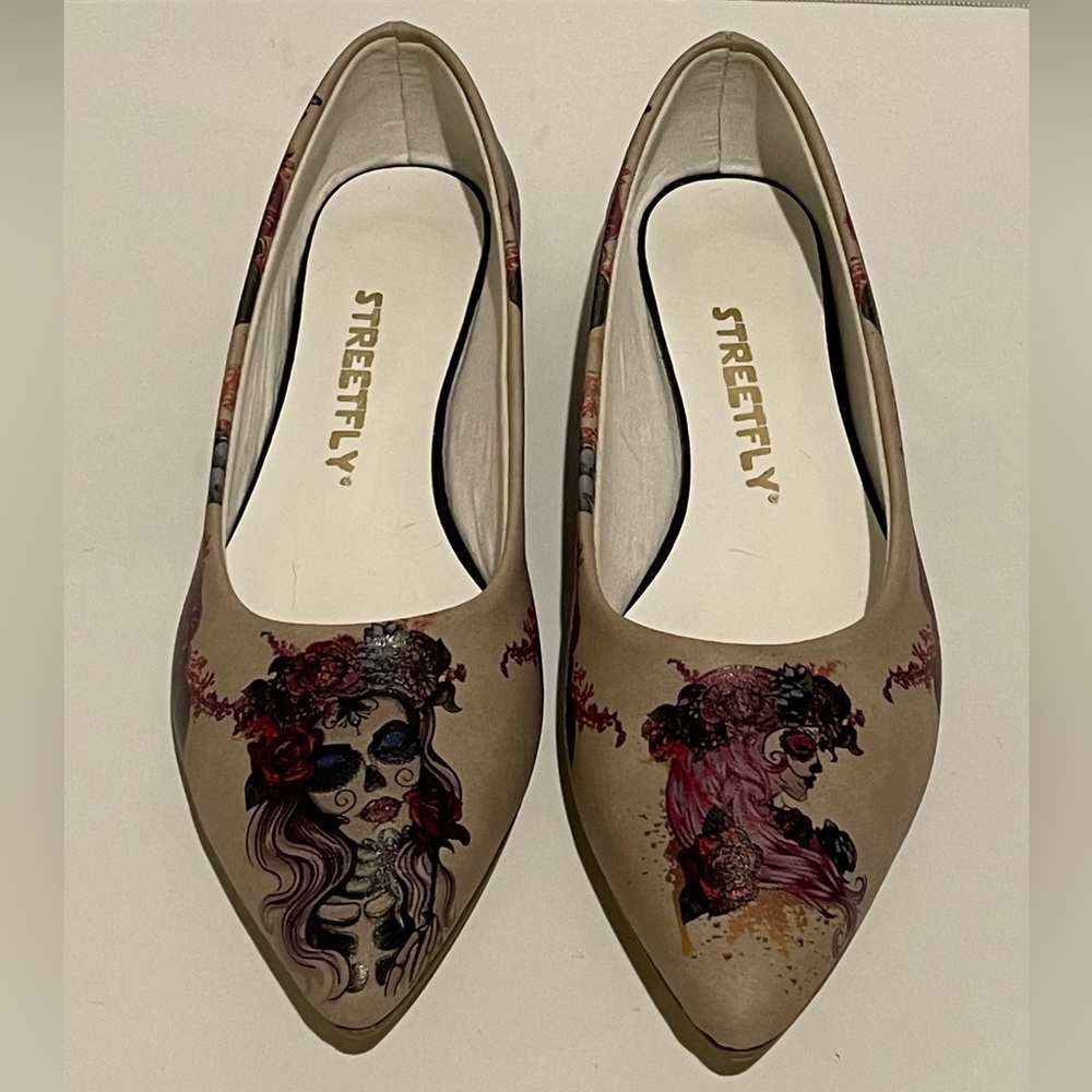 STREETFLY Day of the Dead Women’s shoes. Size 8.5